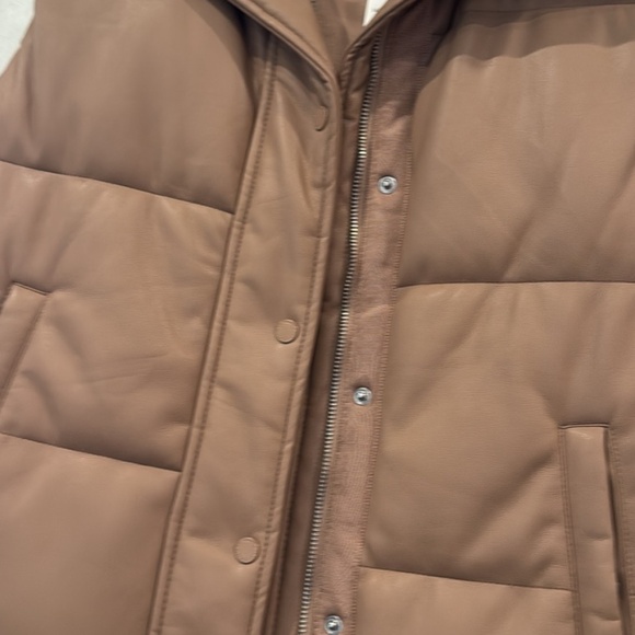 Abercrombie & Fitch Vegan Leather Vest - Picture 2 of 3